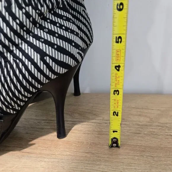 Bruno Magli Womens Graphic Print Tall Dress Boots Sz 37 / 6.5-7 fur pointed toe - Picture 13 of 14